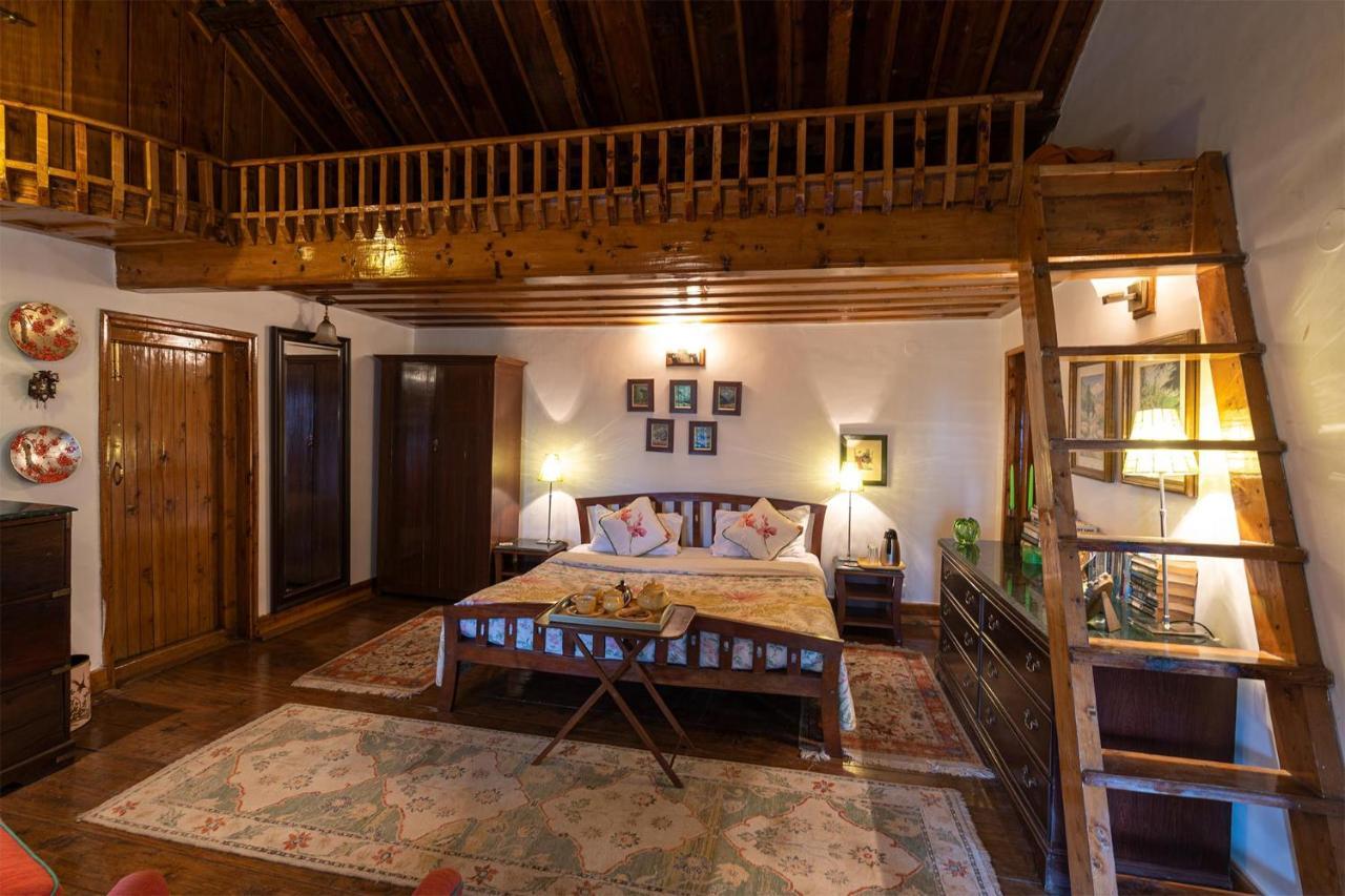 Stayvista At Violet Hill With Bonfire, Gazebo & Hill View Shimla Exterior foto