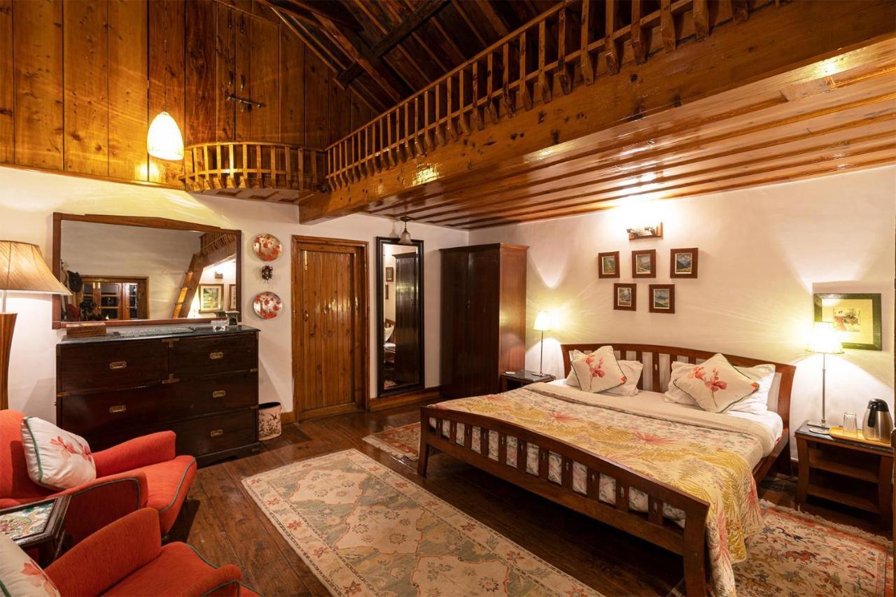 Stayvista At Violet Hill With Bonfire, Gazebo & Hill View Shimla Exterior foto