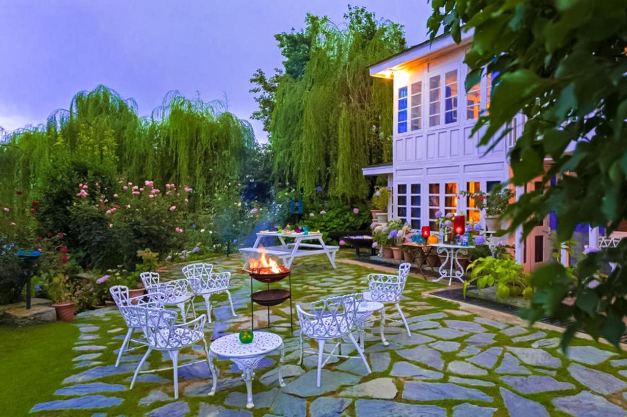 Stayvista At Violet Hill With Bonfire, Gazebo & Hill View Shimla Exterior foto