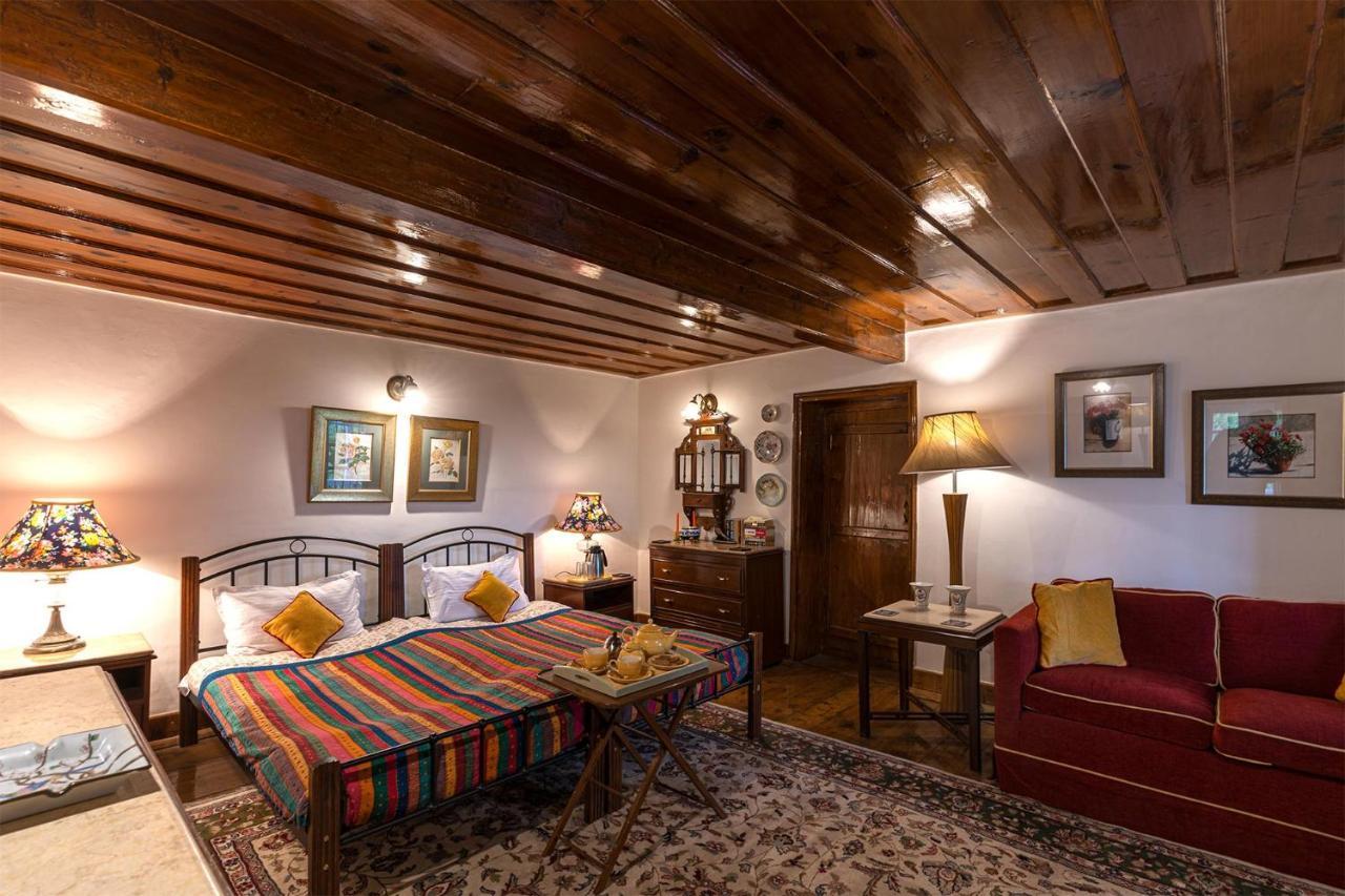 Stayvista At Violet Hill With Bonfire, Gazebo & Hill View Shimla Exterior foto