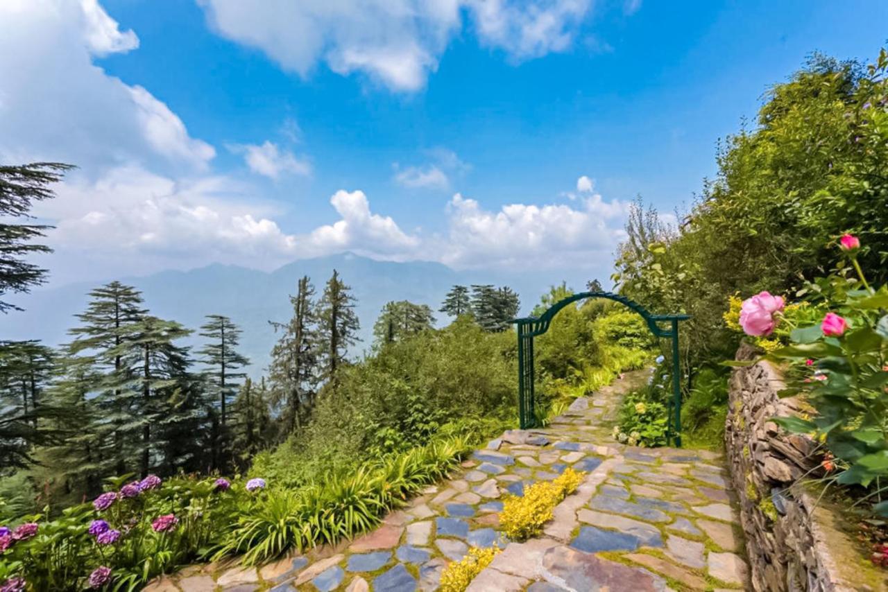 Stayvista At Violet Hill With Bonfire, Gazebo & Hill View Shimla Exterior foto